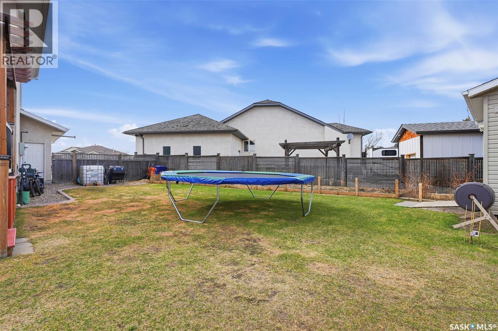 402 Crystal Bay, Warman, Saskatchewan  S0K 0A1 - Photo 39 - SK035380