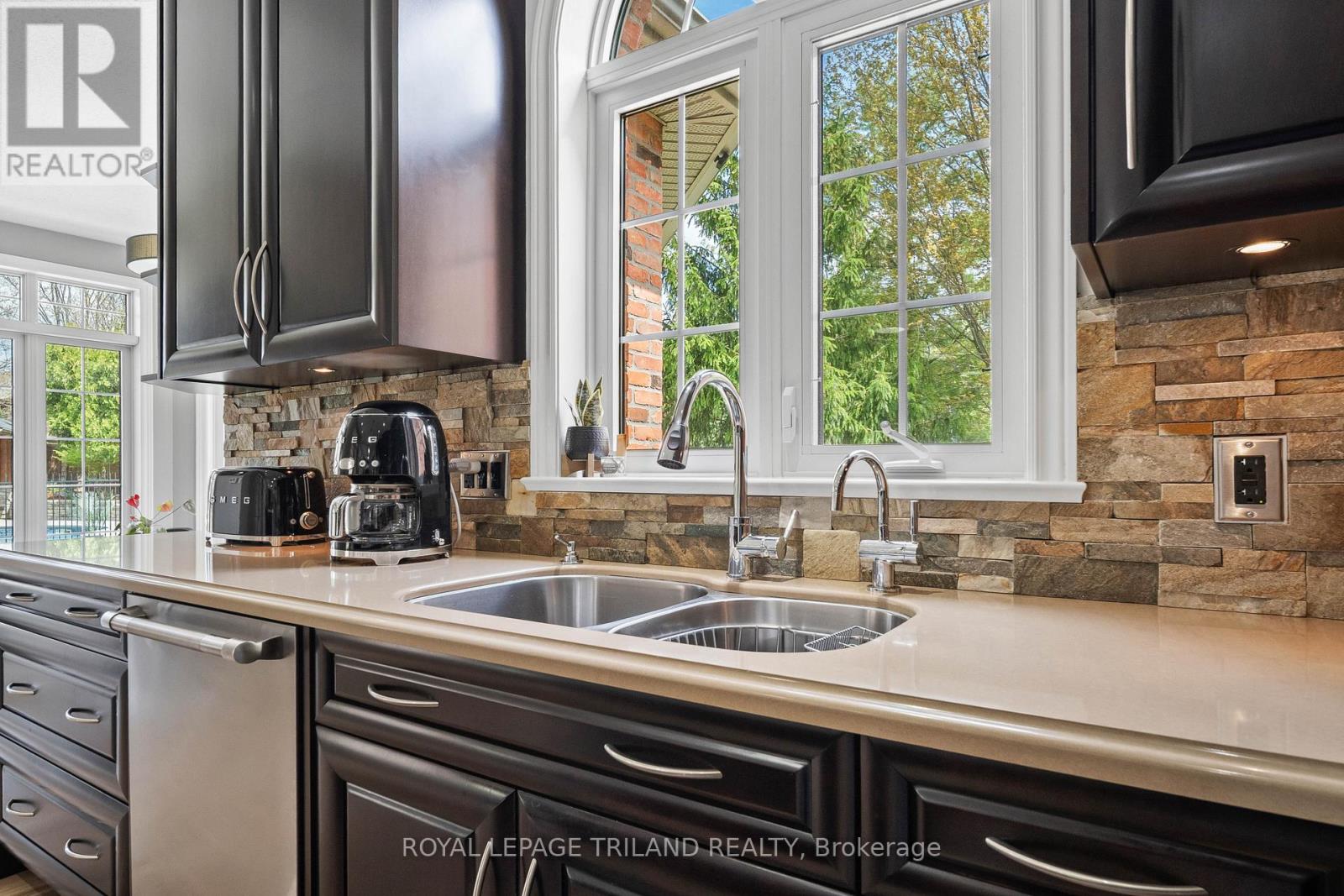 58 Northumberland Road, London North, Ontario  N6H 5H5 - Photo 16 - X13103314