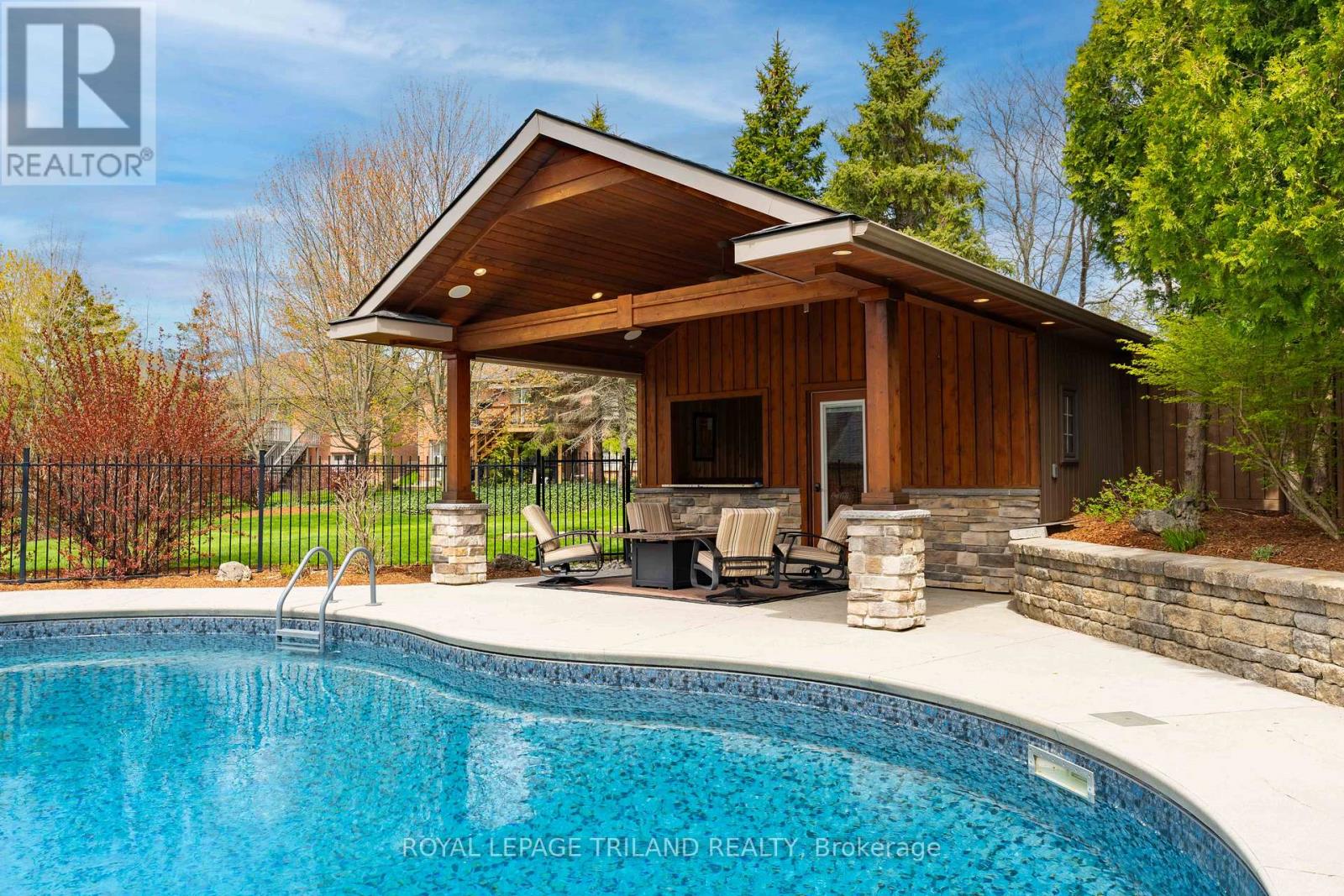 58 Northumberland Road, London North, Ontario  N6H 5H5 - Photo 46 - X13103314