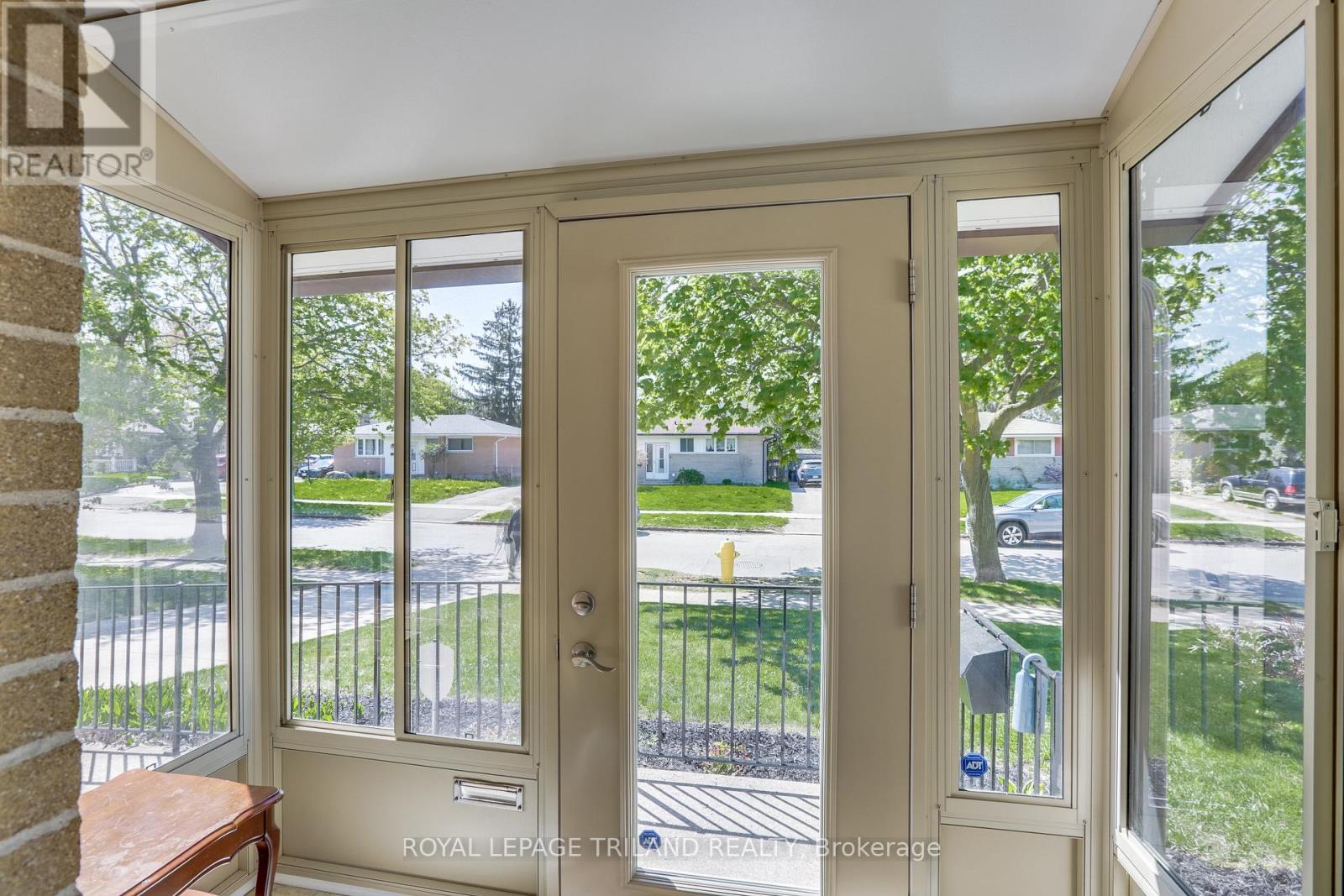 18 Noel Avenue, London East, Ontario  N5V 1A9 - Photo 6 - X13106784