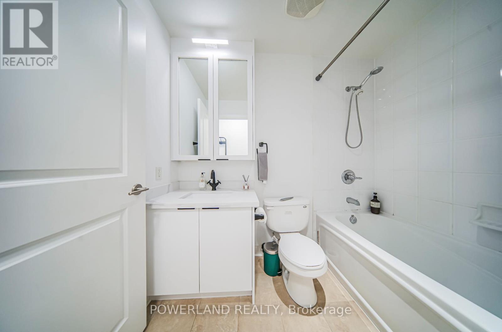 317 - 18 Yorkville Avenue, Toronto, Ontario  M4W 3Y8 - Photo 13 - C13106844