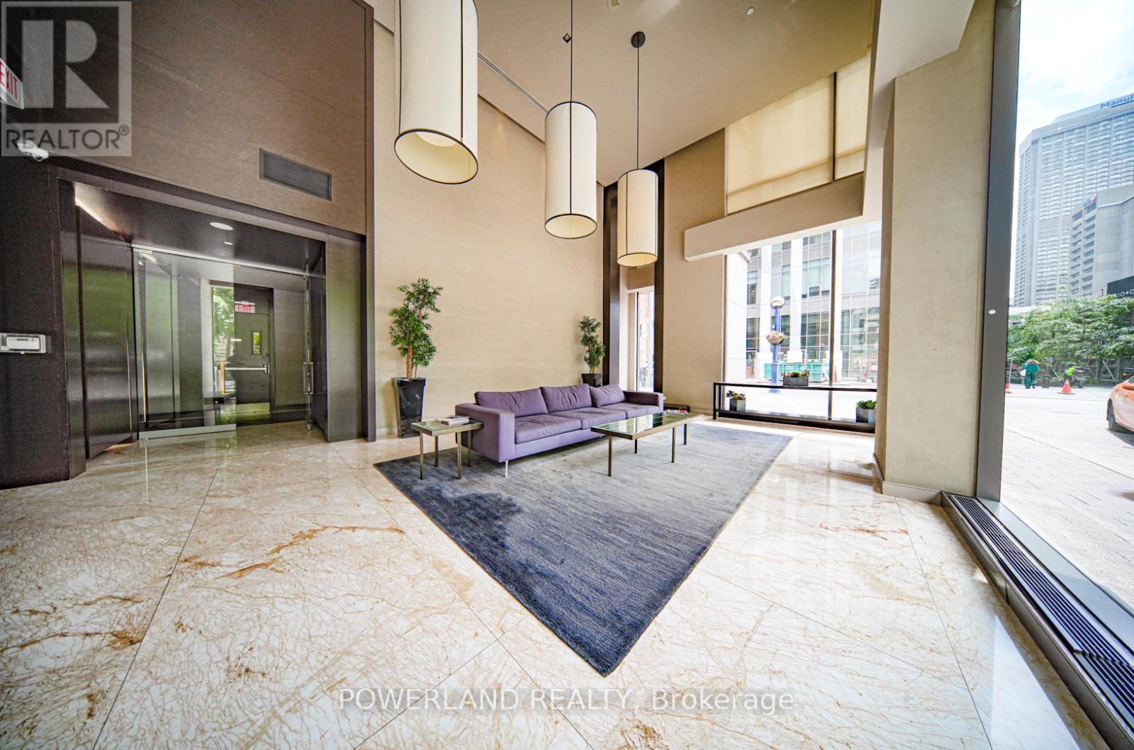 317 - 18 Yorkville Avenue, Toronto, Ontario  M4W 3Y8 - Photo 3 - C13106844