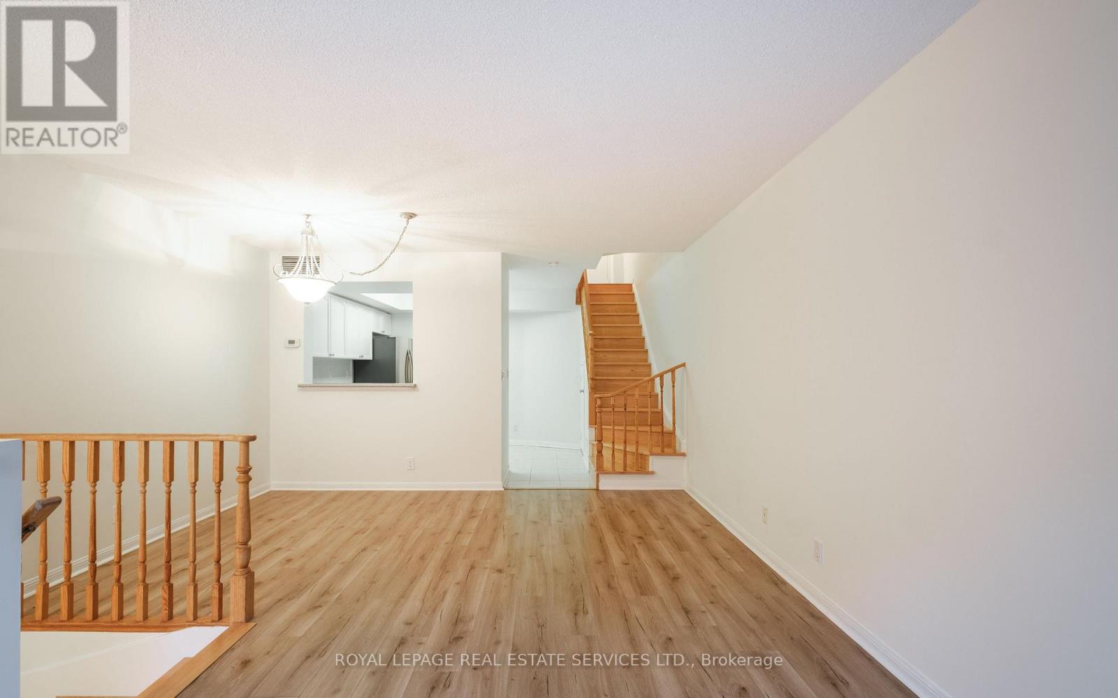 1306 - 28 Sommerset Way, Toronto, Ontario  M2N 6W7 - Photo 8 - C13106848
