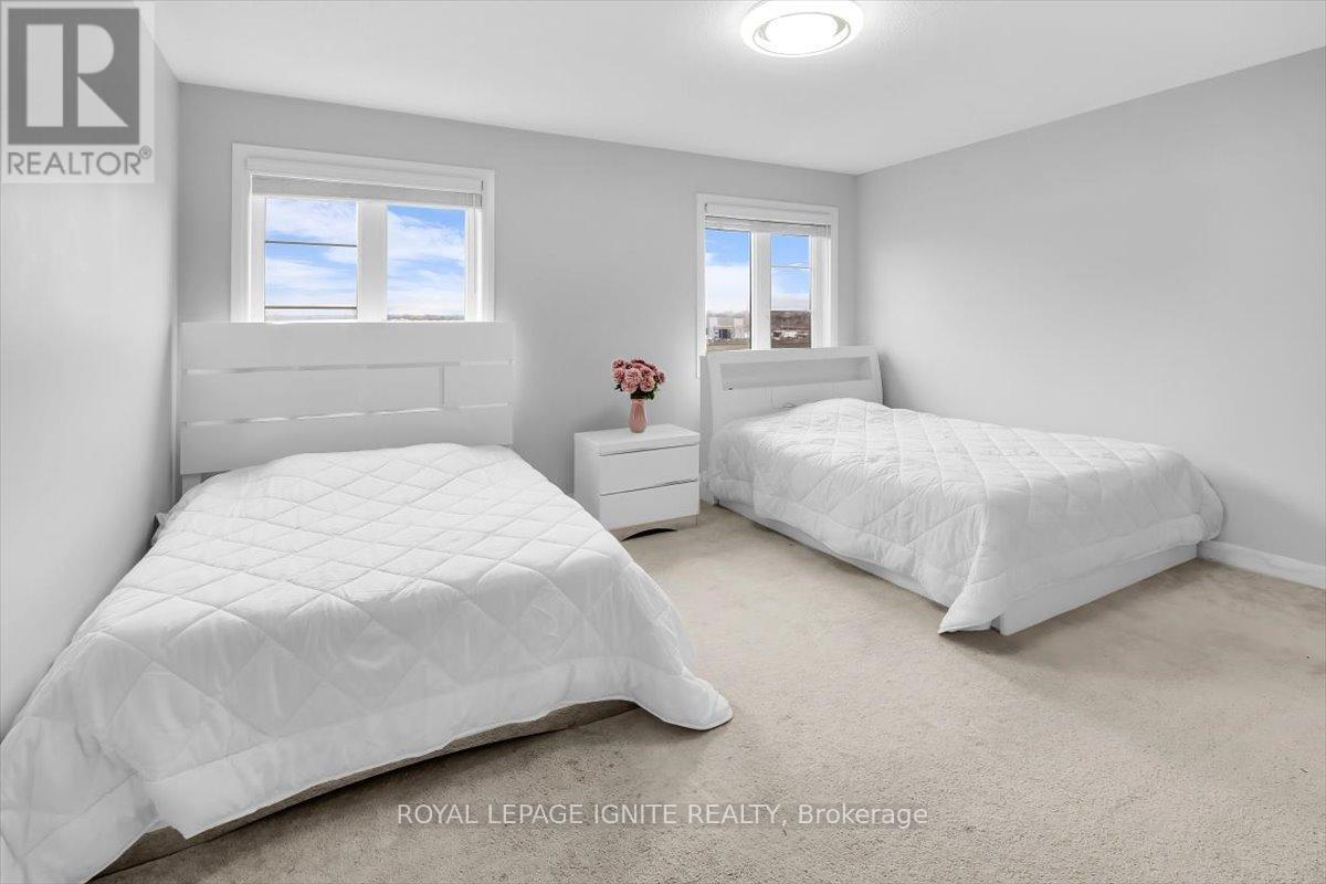 91 Yacht Drive, Clarington, Ontario  L1C 4A9 - Photo 24 - E13106820