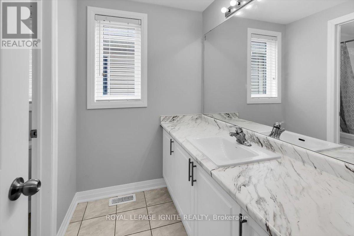 91 Yacht Drive, Clarington, Ontario  L1C 4A9 - Photo 31 - E13106820