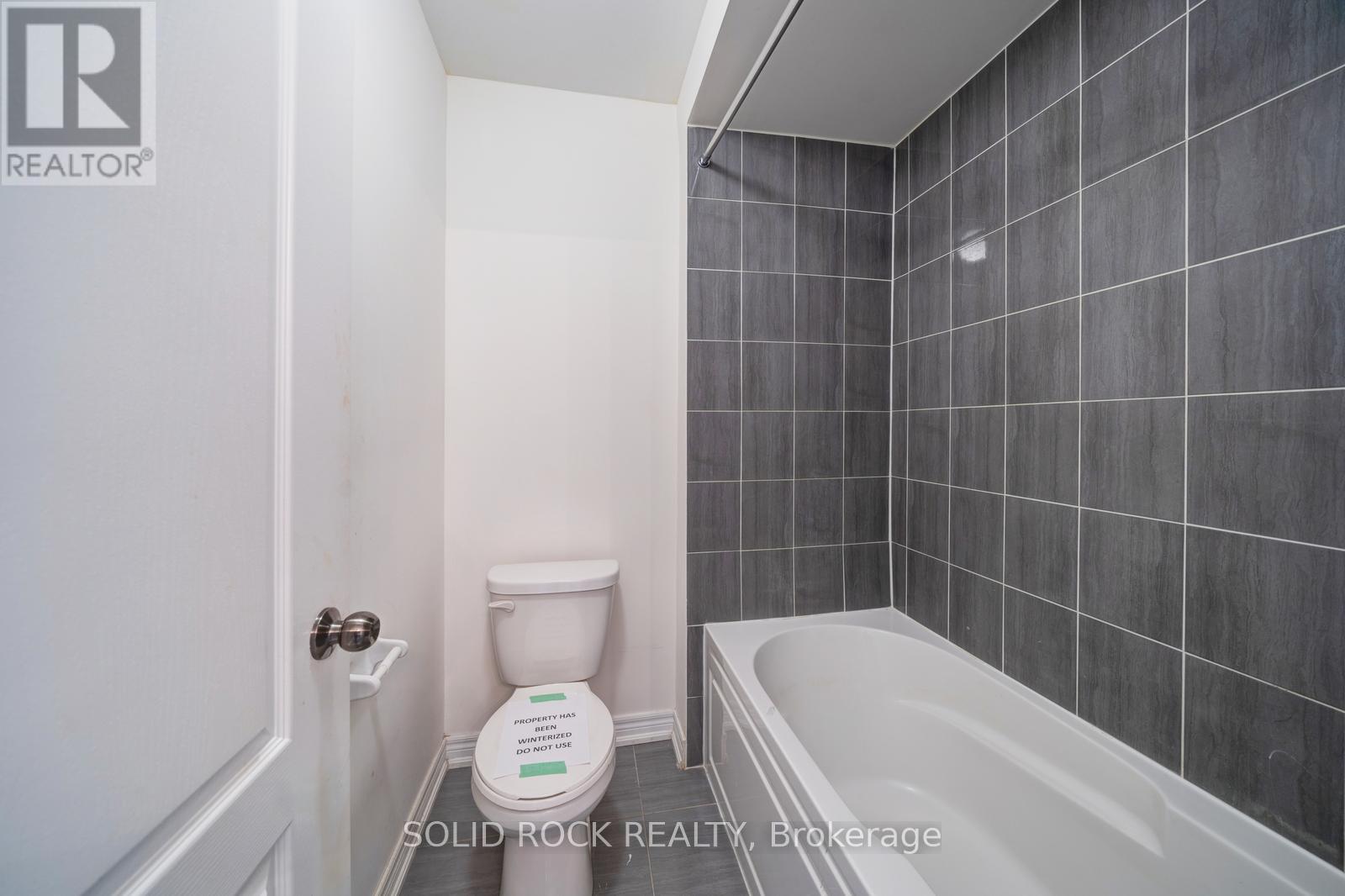 22 Tait Crescent, Clarington, Ontario  L1C 7G7 - Photo 28 - E13106852