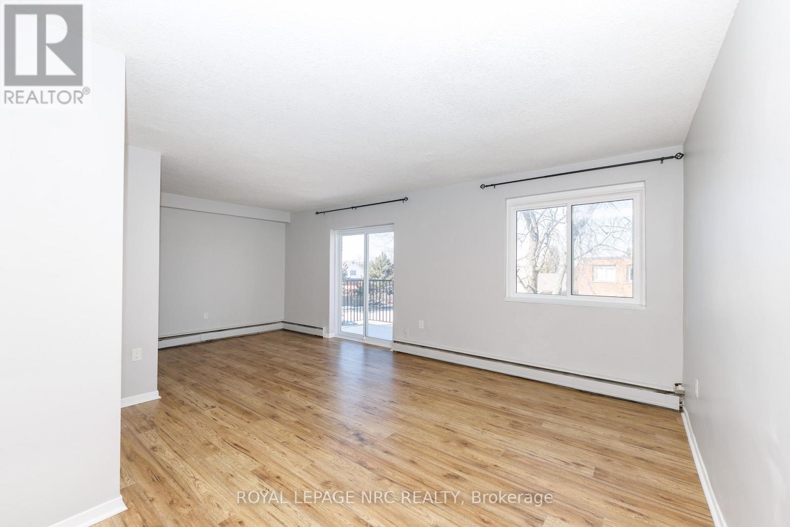 36 - 452 Carlton Street, St. Catharines, Ontario  L2M 4X1 - Photo 4 - X13106832