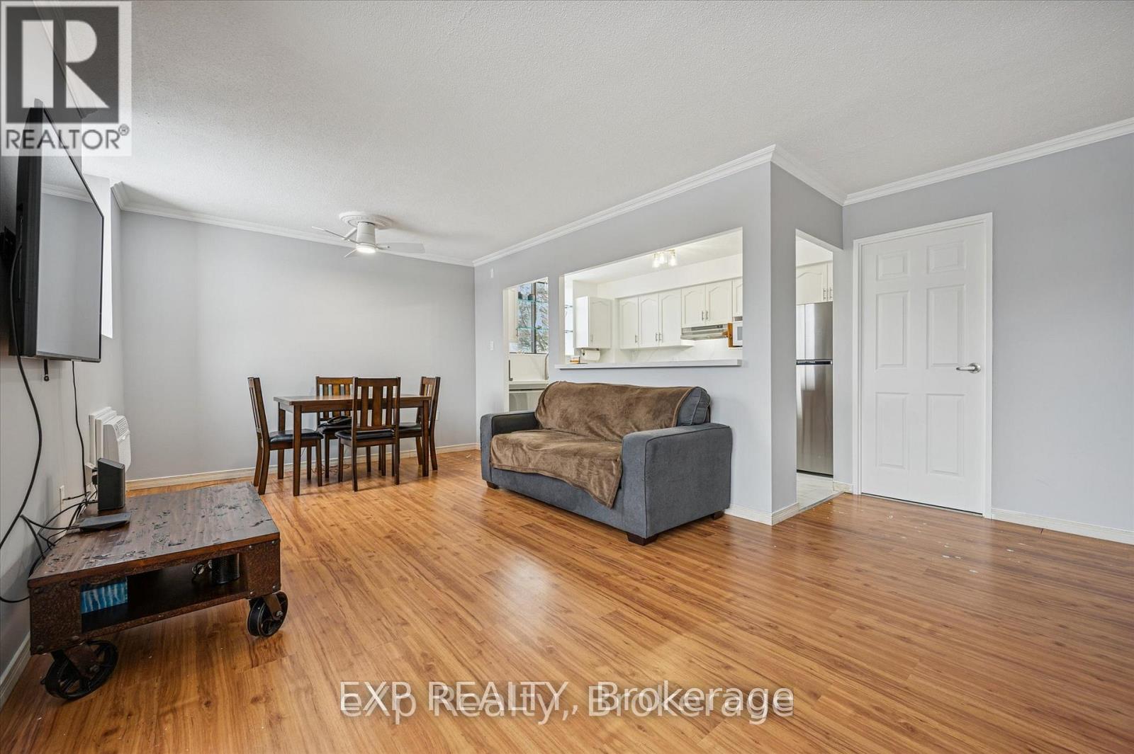 301 - 93 Westwood Road, Guelph, Ontario  N1H 7J7 - Photo 8 - X12835100