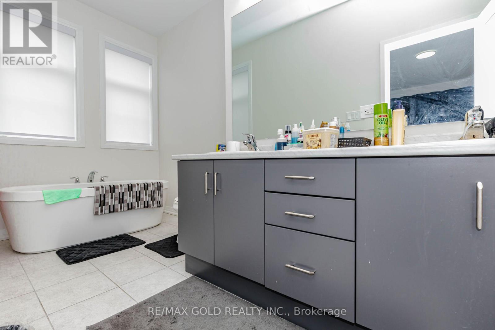 111 Carneros Way, Markham, Ontario  L6B 1R2 - Photo 24 - N13106754