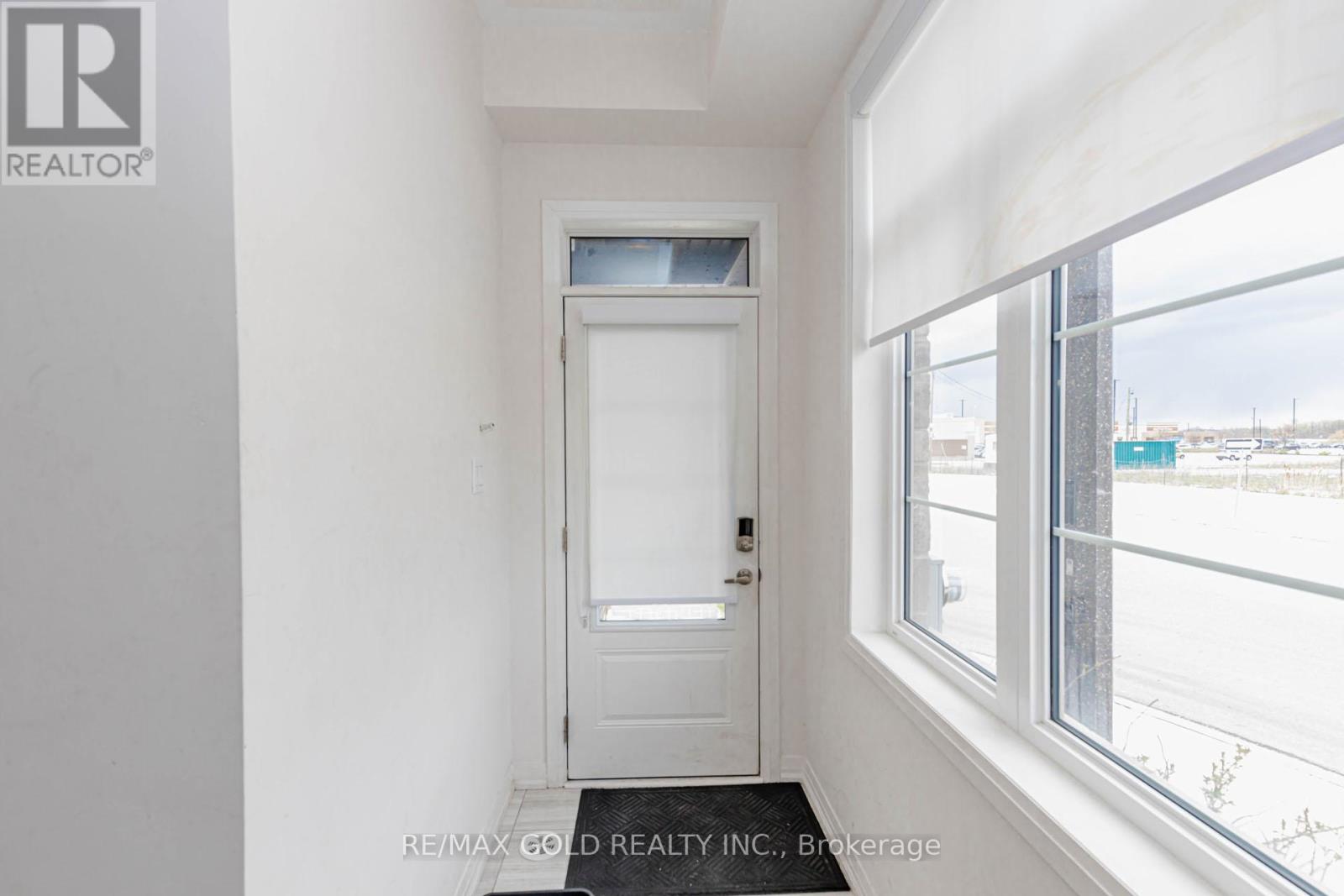 111 Carneros Way, Markham, Ontario  L6B 1R2 - Photo 4 - N13106754