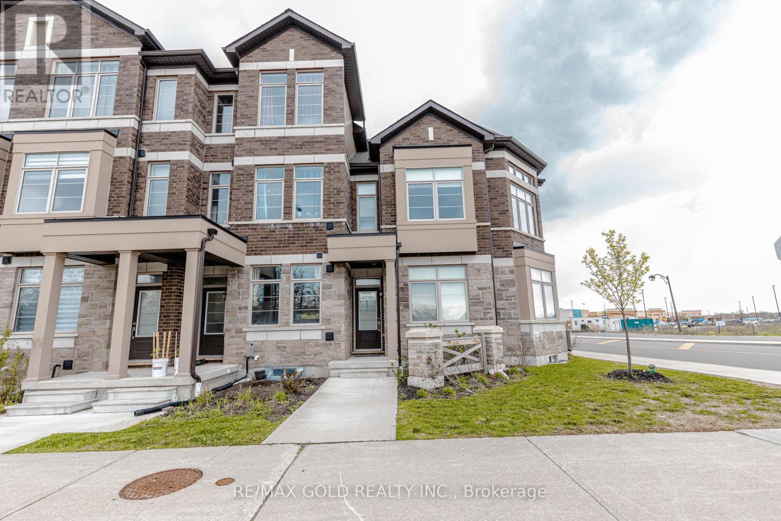 111 Carneros Way, Markham, Ontario  L6B 1R2 - Photo 47 - N13106754
