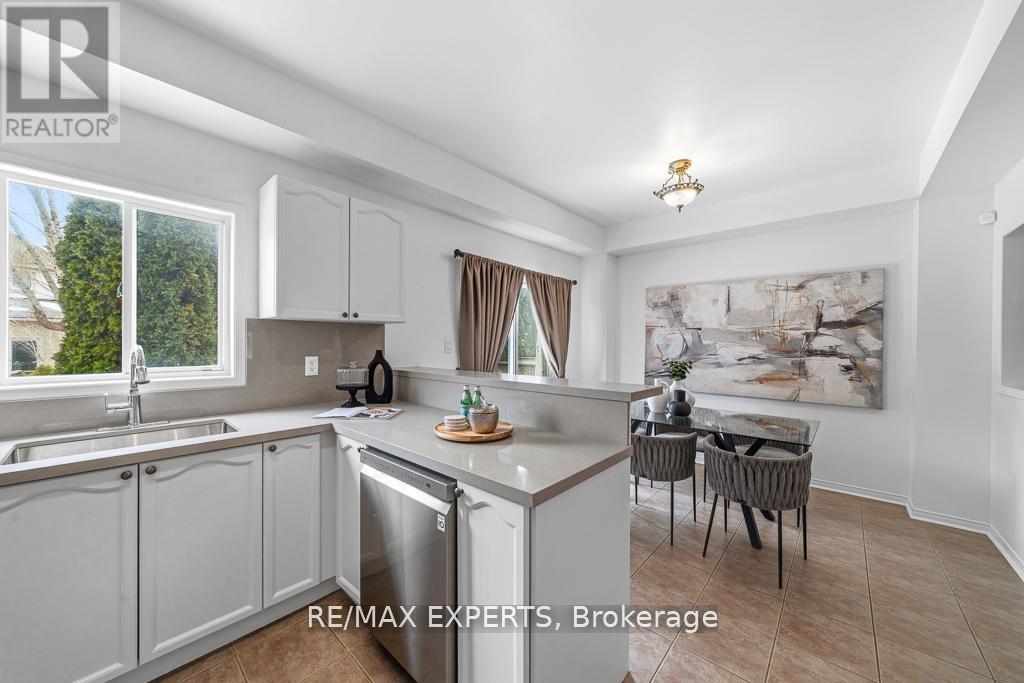 62 Colonial Crescent, Richmond Hill, Ontario  L4E 3X3 - Photo 11 - N13106756