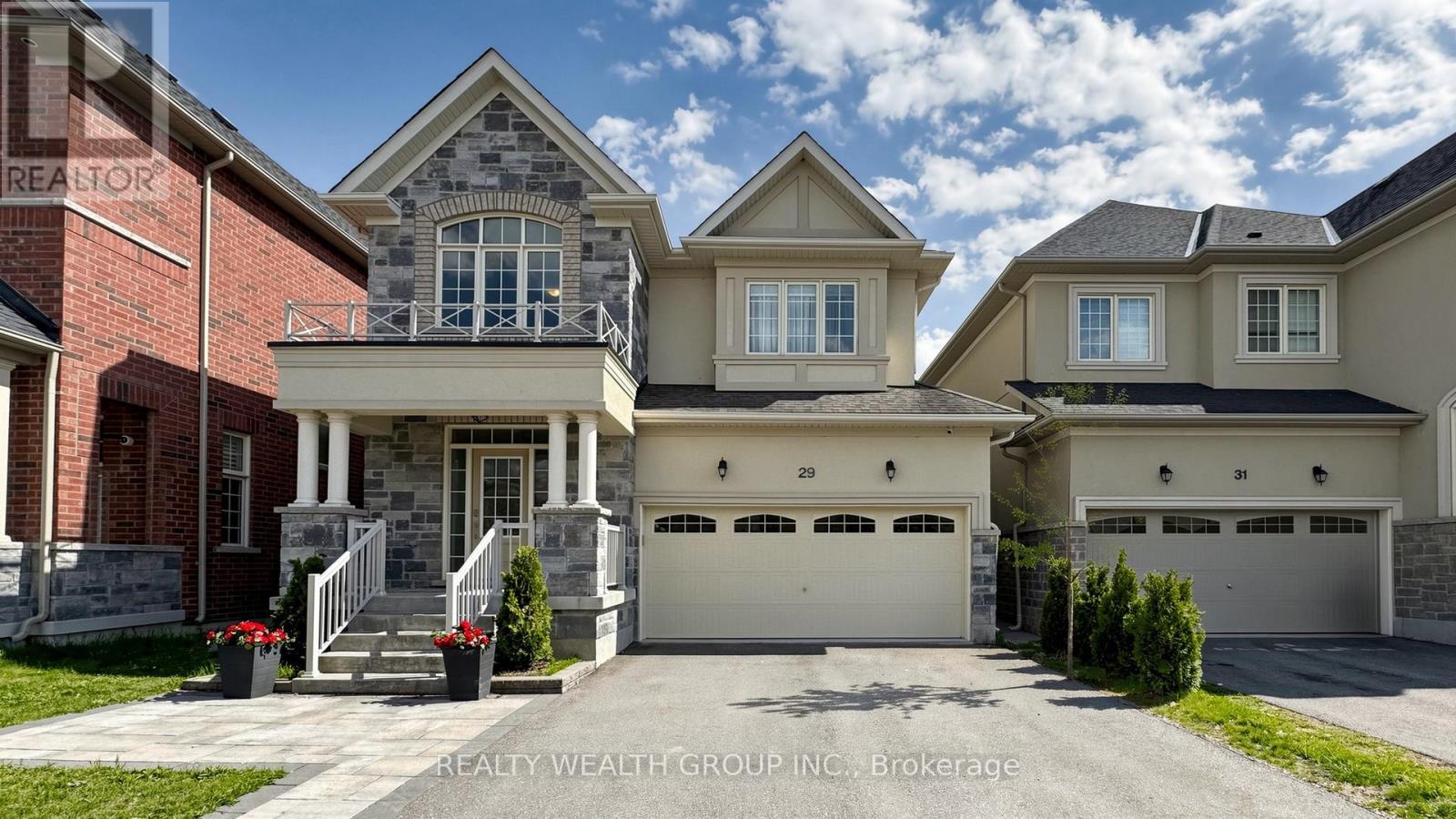 29 FREDERICK PEARSON STREET, East Gwillimbury, Ontario
