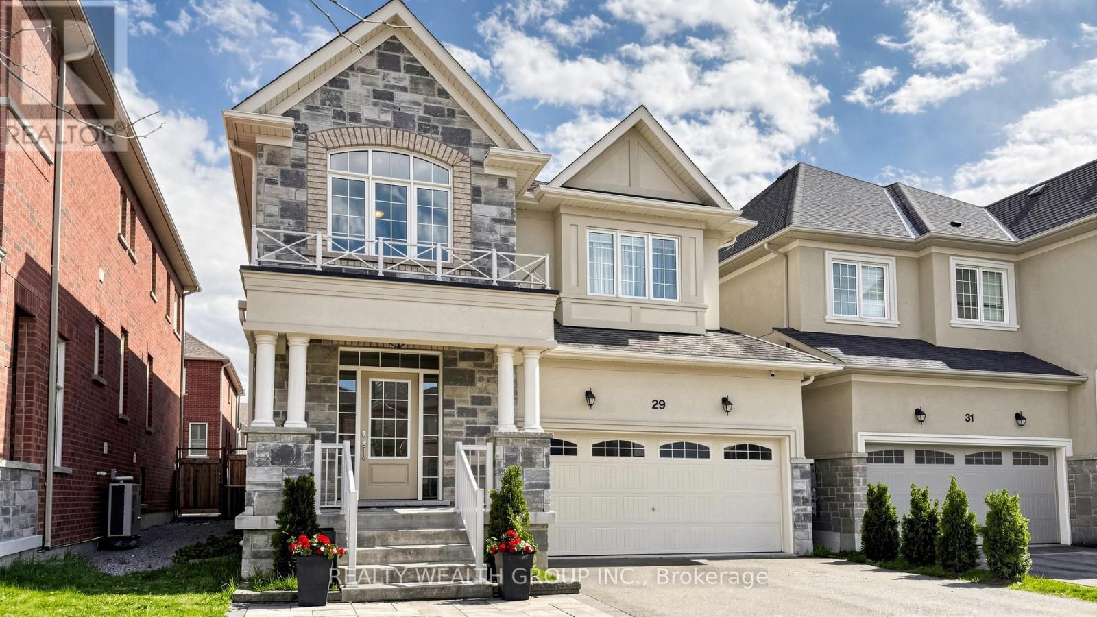 29 Frederick Pearson Street, East Gwillimbury, Ontario  L9N 0R8 - Photo 2 - N13106856