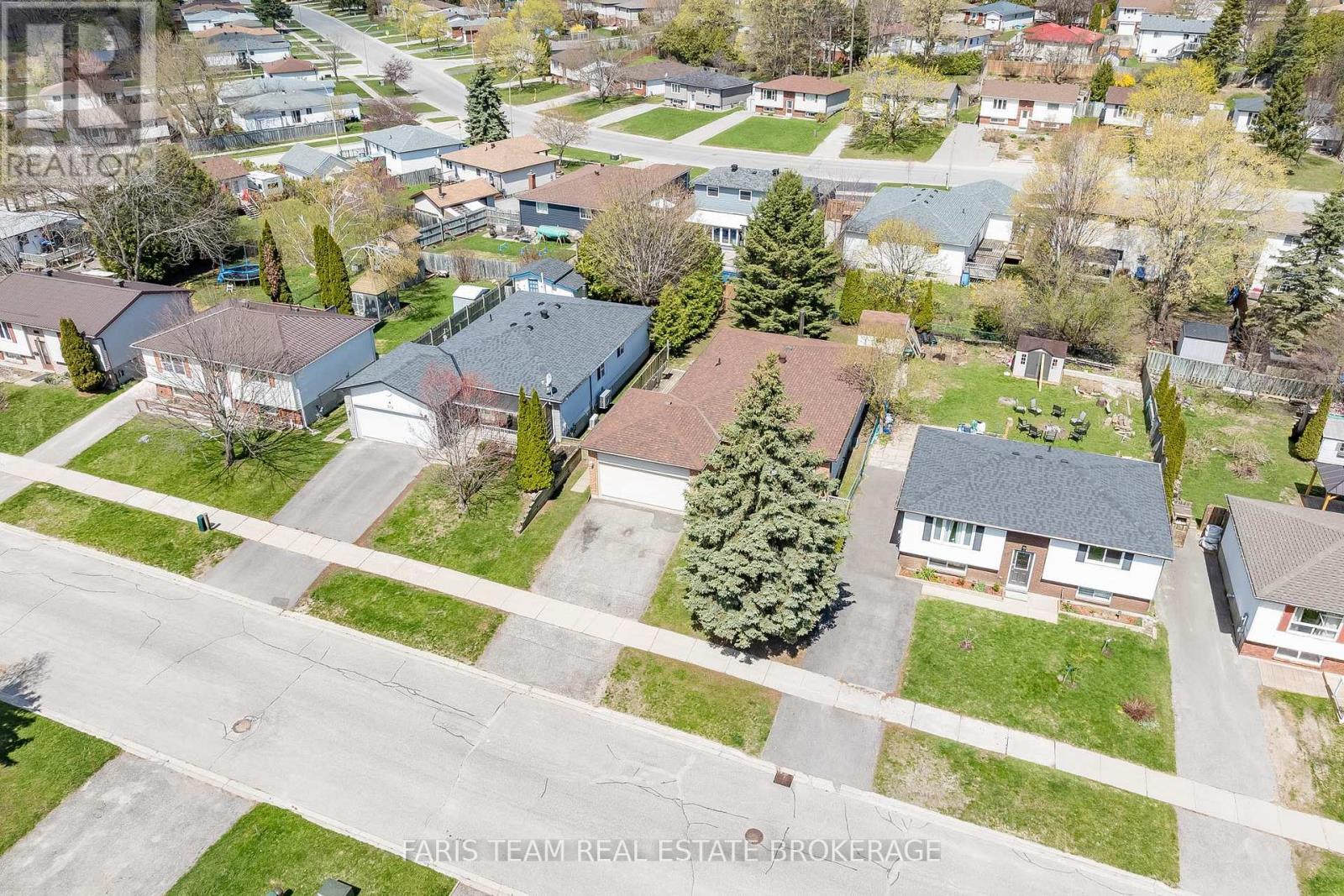 308 Christine Drive, Midland, Ontario  L4R 5A4 - Photo 2 - S13106804