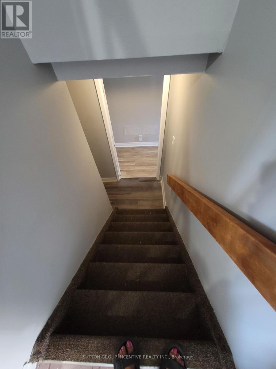 50 Farmingdale Crescent, Barrie, Ontario  L4M 5E5 - Photo 24 - S13106824