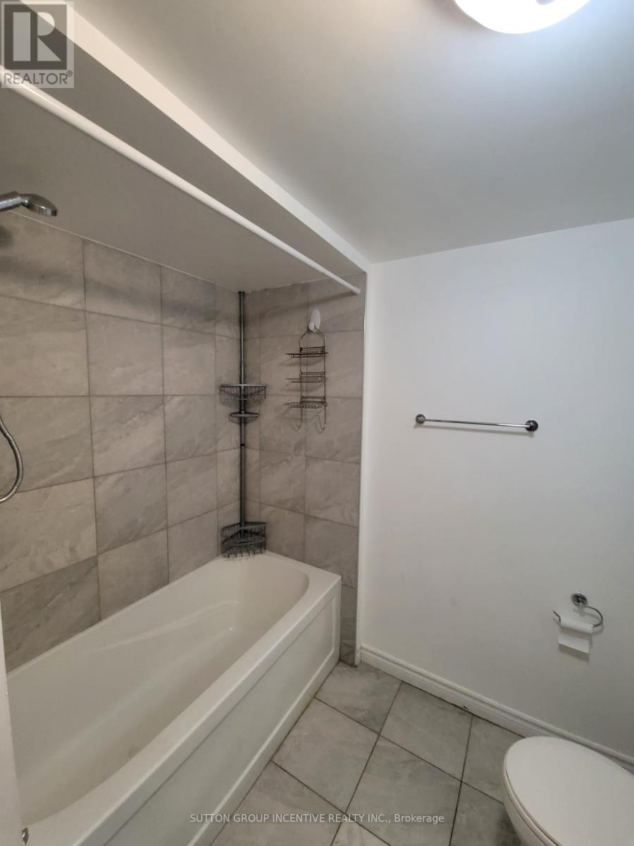 50 Farmingdale Crescent, Barrie, Ontario  L4M 5E5 - Photo 29 - S13106824