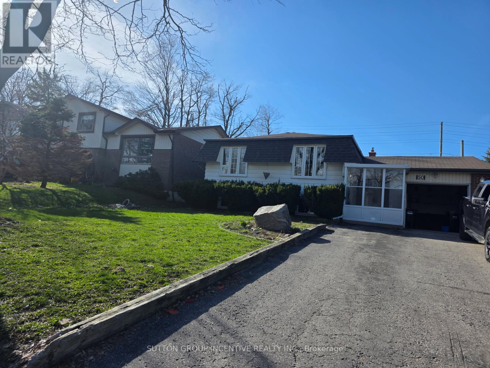 50 Farmingdale Crescent, Barrie, Ontario  L4M 5E5 - Photo 3 - S13106824