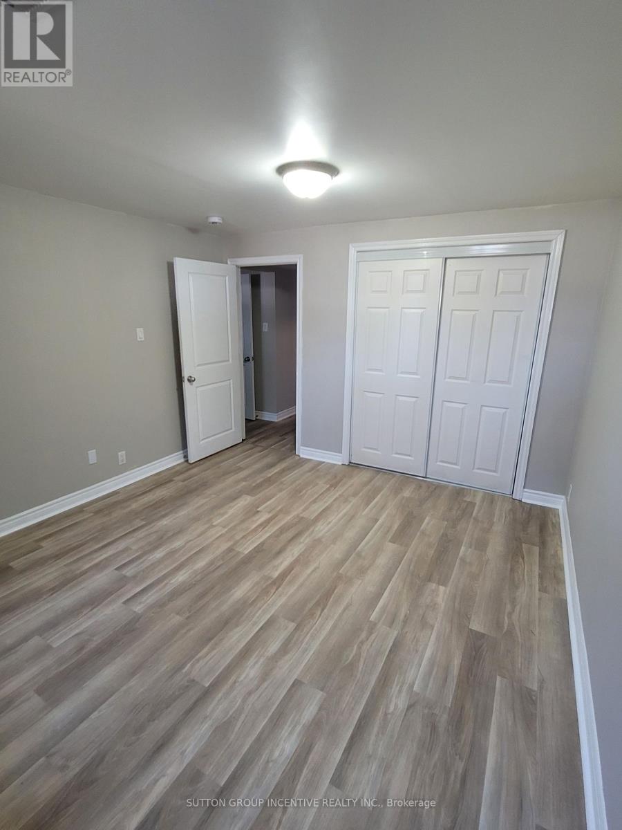 50 Farmingdale Crescent, Barrie, Ontario  L4M 5E5 - Photo 32 - S13106824