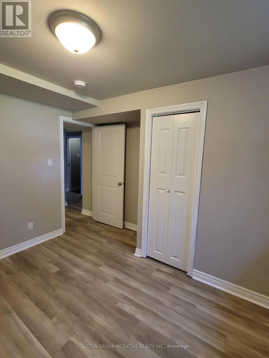 50 Farmingdale Crescent, Barrie, Ontario  L4M 5E5 - Photo 36 - S13106824