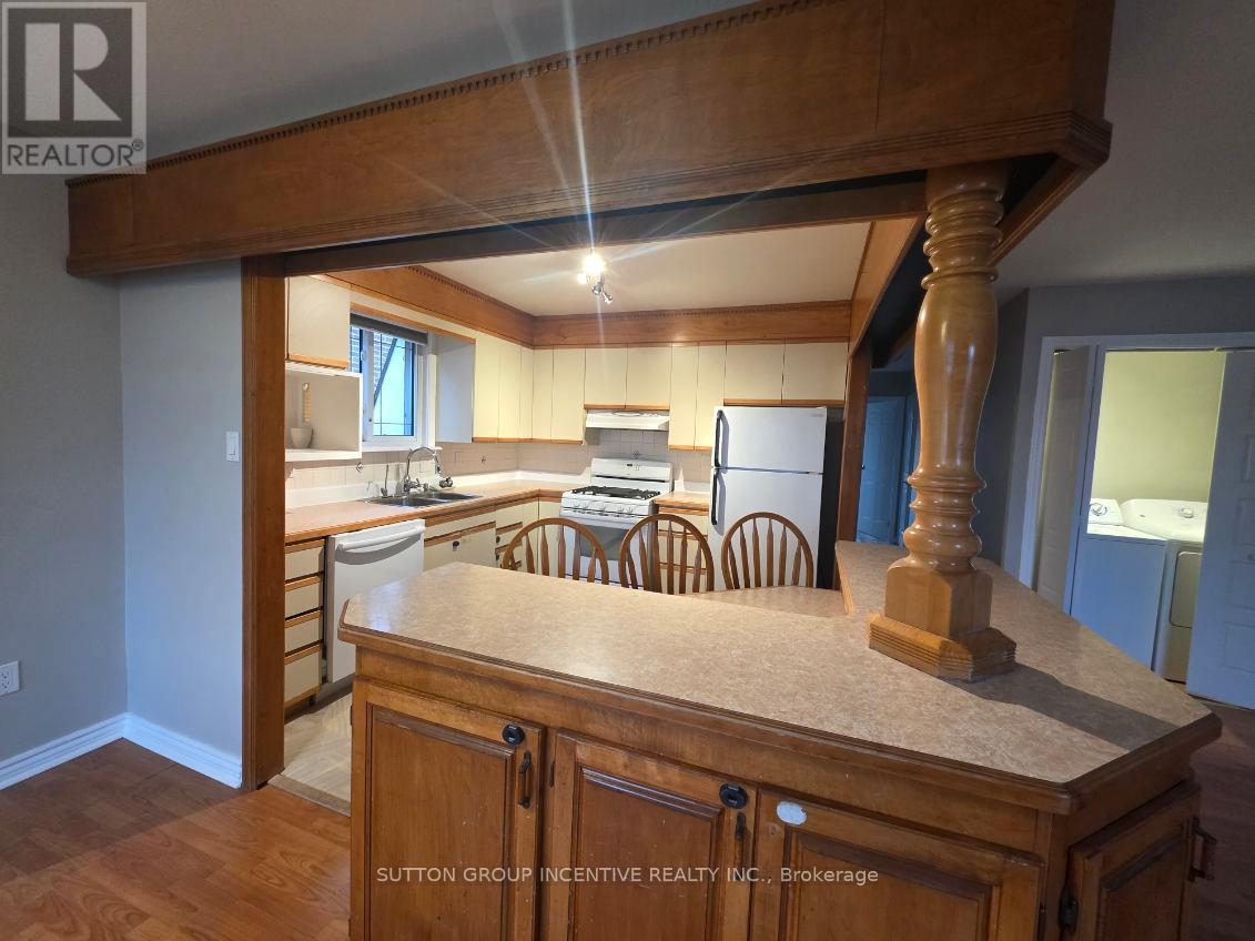 50 Farmingdale Crescent, Barrie, Ontario  L4M 5E5 - Photo 6 - S13106824