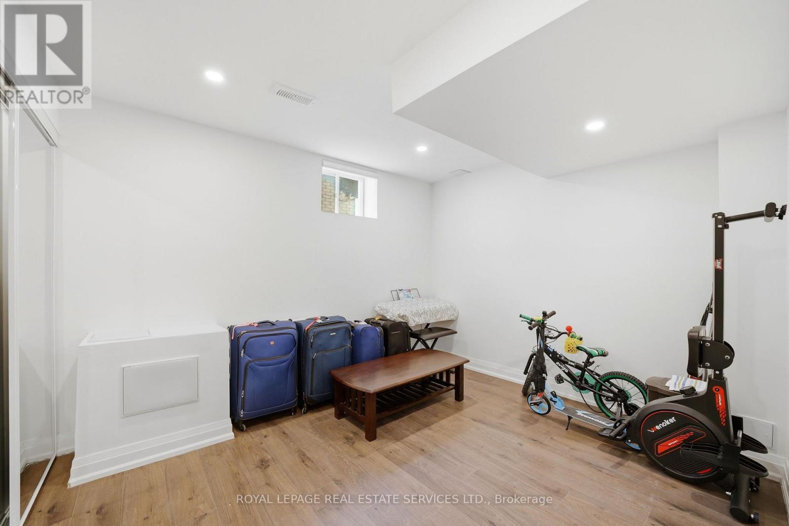 2531 Morrison Avenue, Mississauga, Ontario  L5C 3J6 - Photo 35 - W13106760