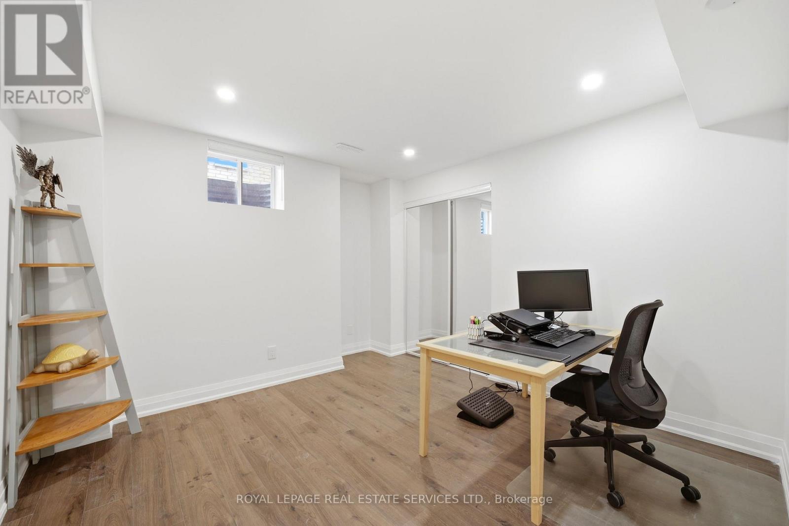 2531 Morrison Avenue, Mississauga, Ontario  L5C 3J6 - Photo 36 - W13106760
