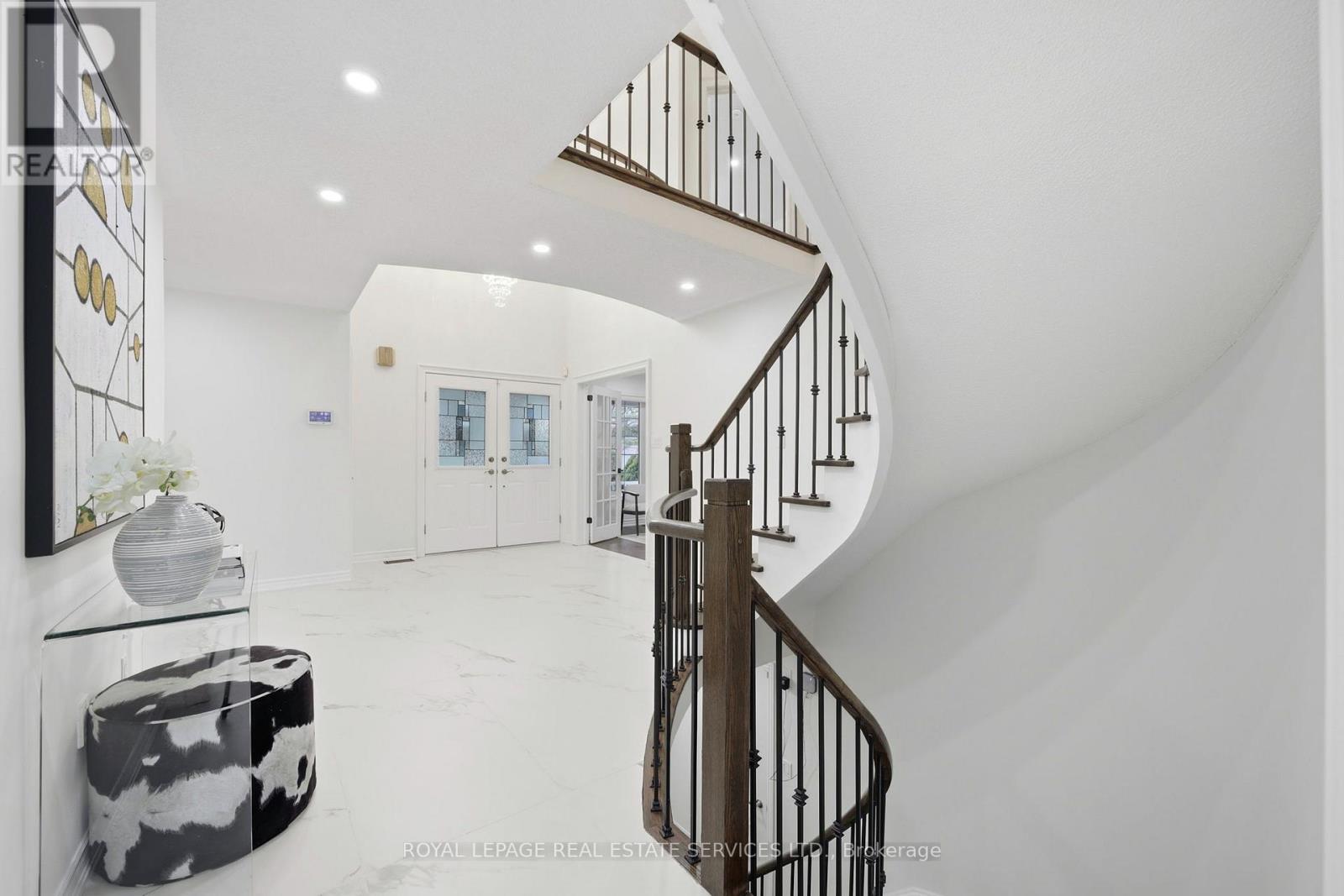 2531 Morrison Avenue, Mississauga, Ontario  L5C 3J6 - Photo 6 - W13106760
