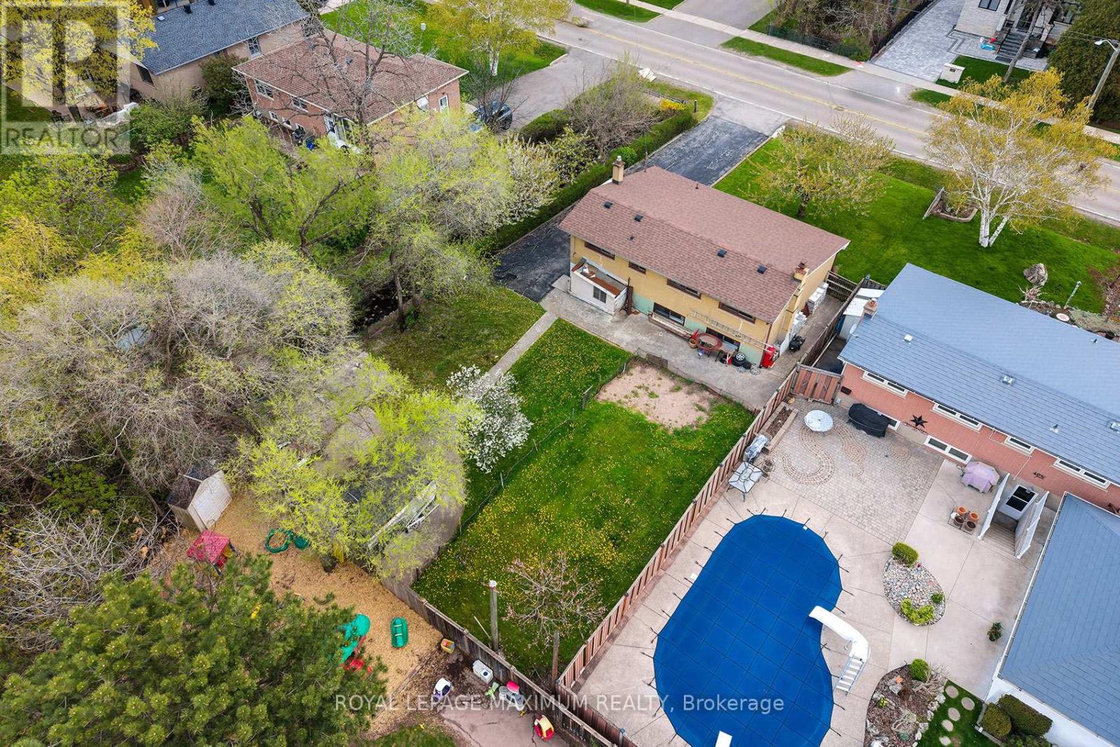 565 Pinegrove Road, Oakville, Ontario  L6K 2C5 - Photo 29 - W13106764