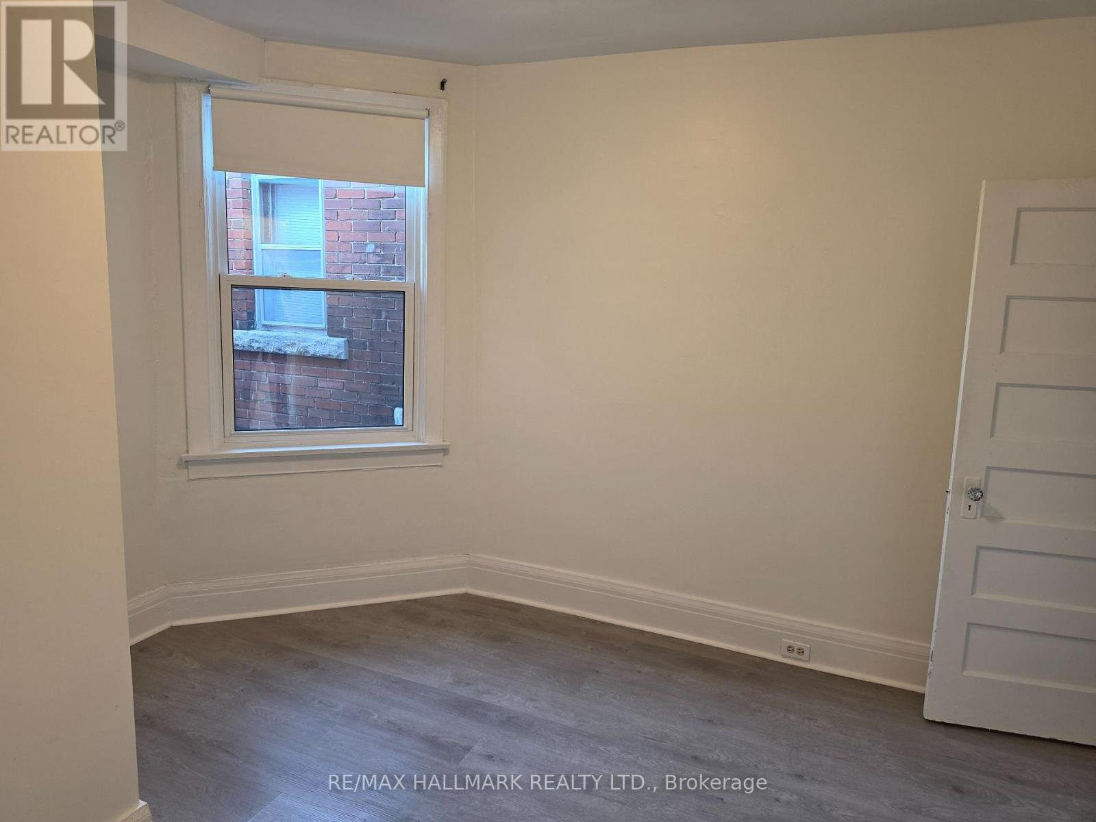 Upper - 797 Ossington Avenue, Toronto, Ontario  M6G 3T8 - Photo 10 - W13106766
