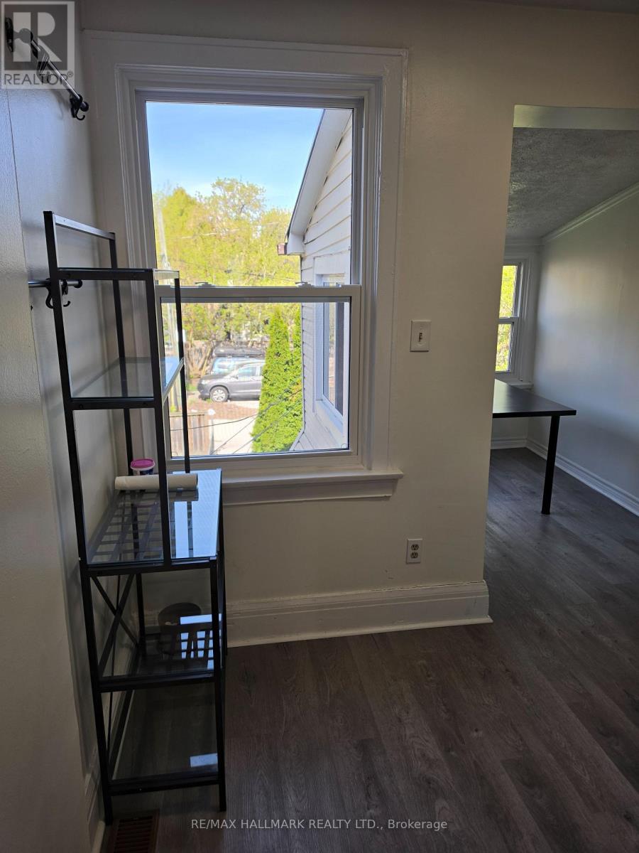 Upper - 797 Ossington Avenue, Toronto, Ontario  M6G 3T8 - Photo 12 - W13106766