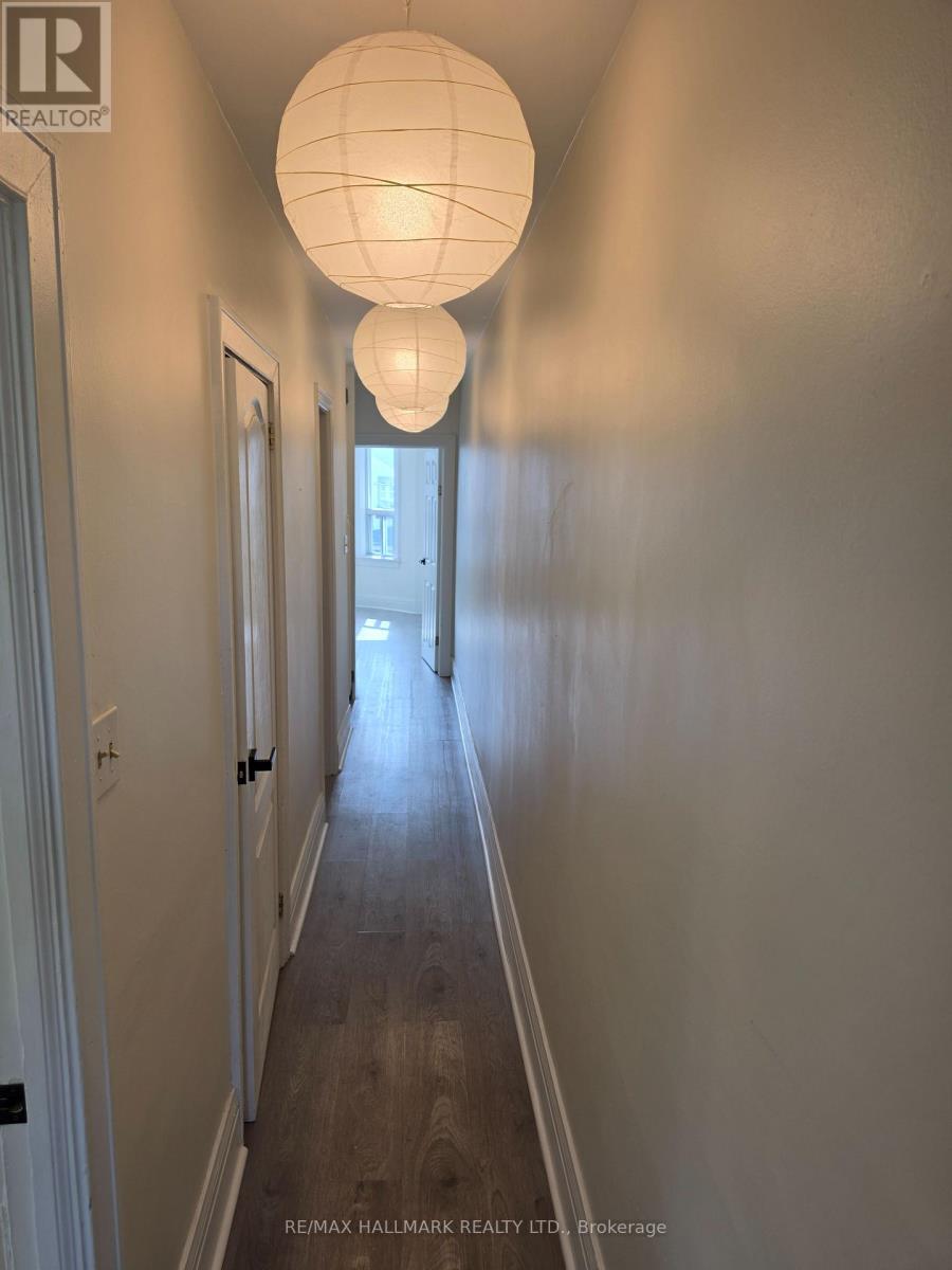 Upper - 797 Ossington Avenue, Toronto, Ontario  M6G 3T8 - Photo 19 - W13106766