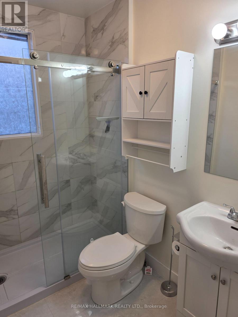 Upper - 797 Ossington Avenue, Toronto, Ontario  M6G 3T8 - Photo 20 - W13106766