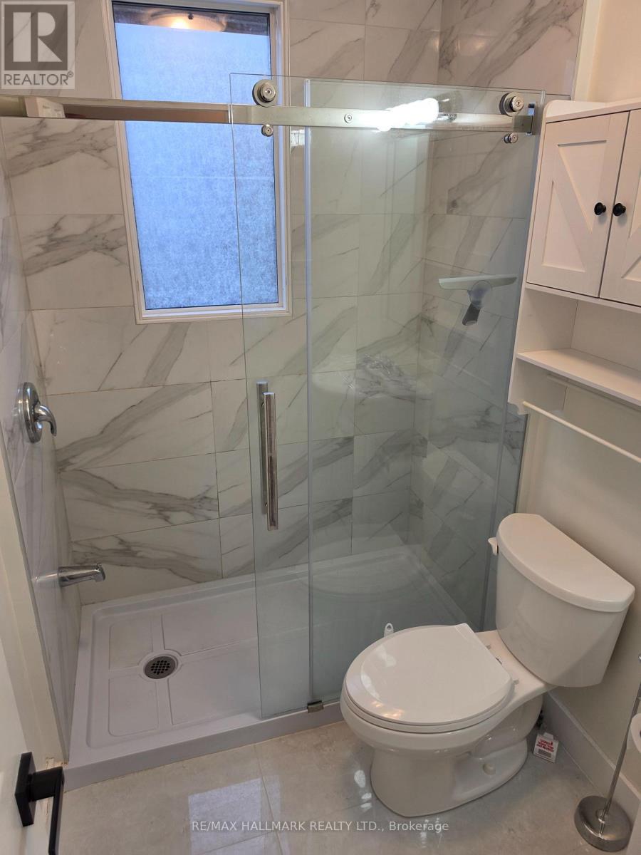 Upper - 797 Ossington Avenue, Toronto, Ontario  M6G 3T8 - Photo 22 - W13106766