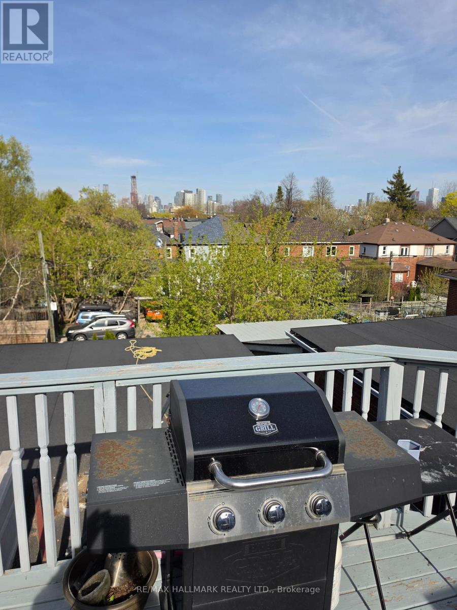 Upper - 797 Ossington Avenue, Toronto, Ontario  M6G 3T8 - Photo 32 - W13106766