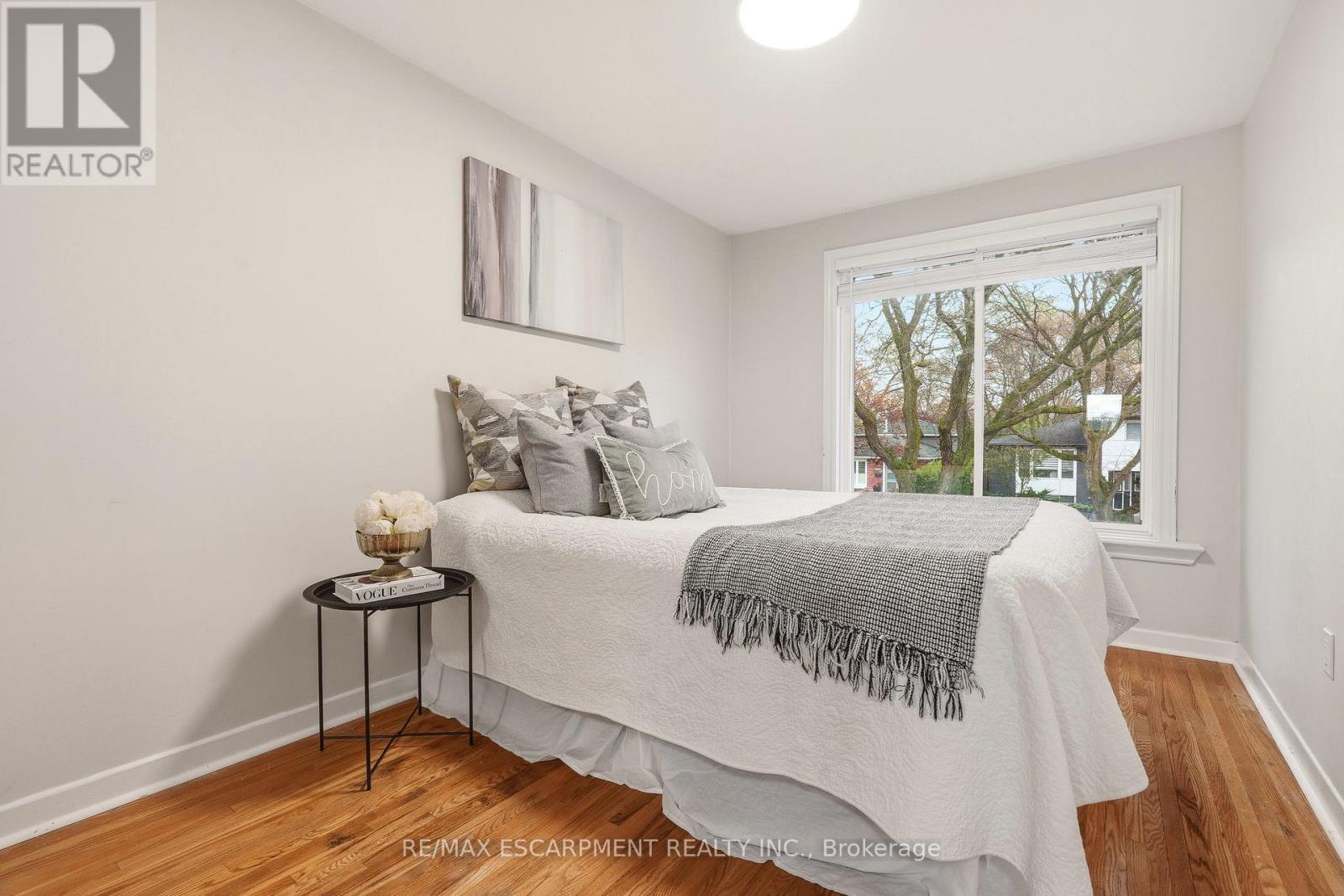 694 Mullin Way, Burlington, Ontario  L7L 4J7 - Photo 36 - W13106794
