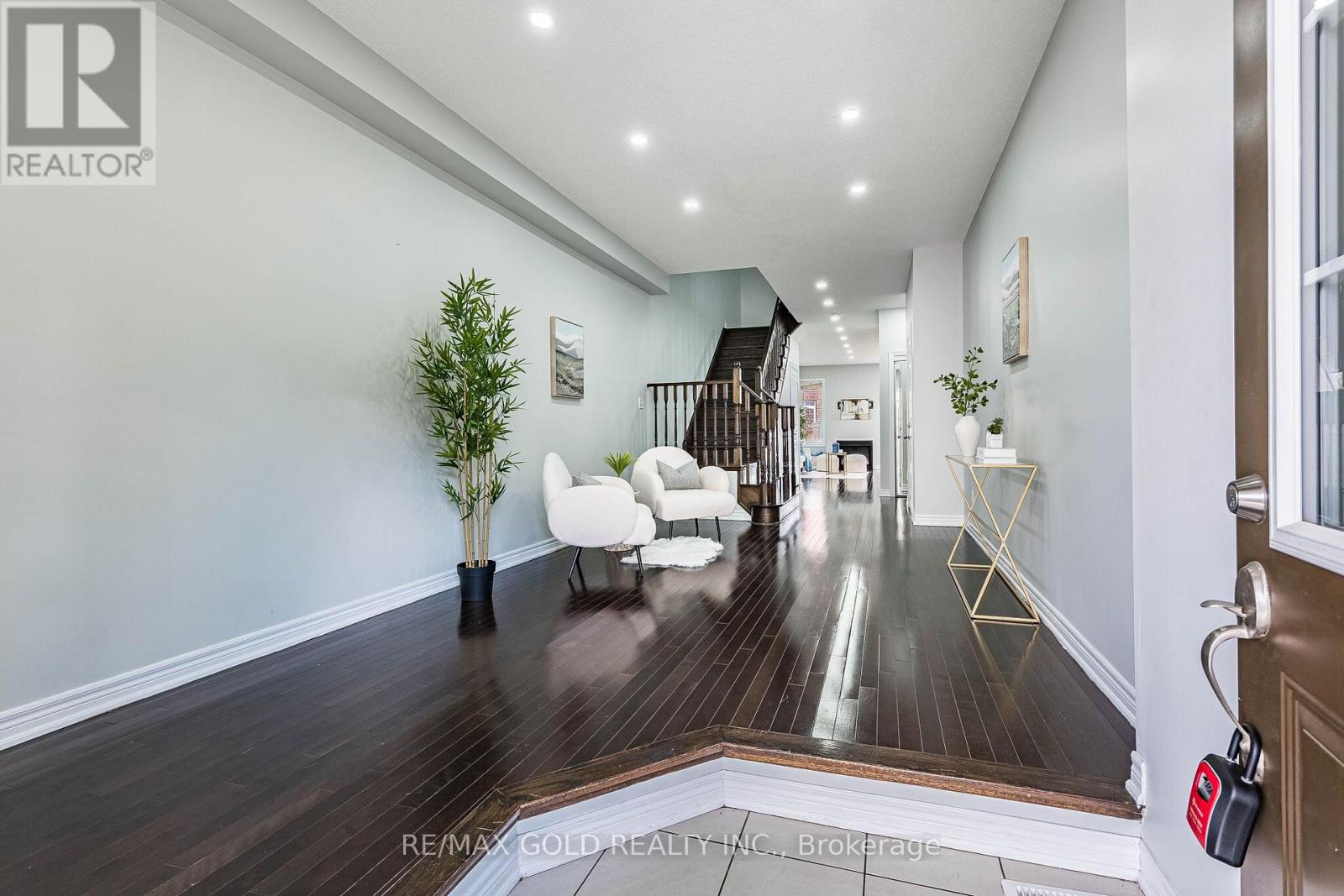 17 Primo Road, Brampton, Ontario  L7A 0Z9 - Photo 5 - W13106818