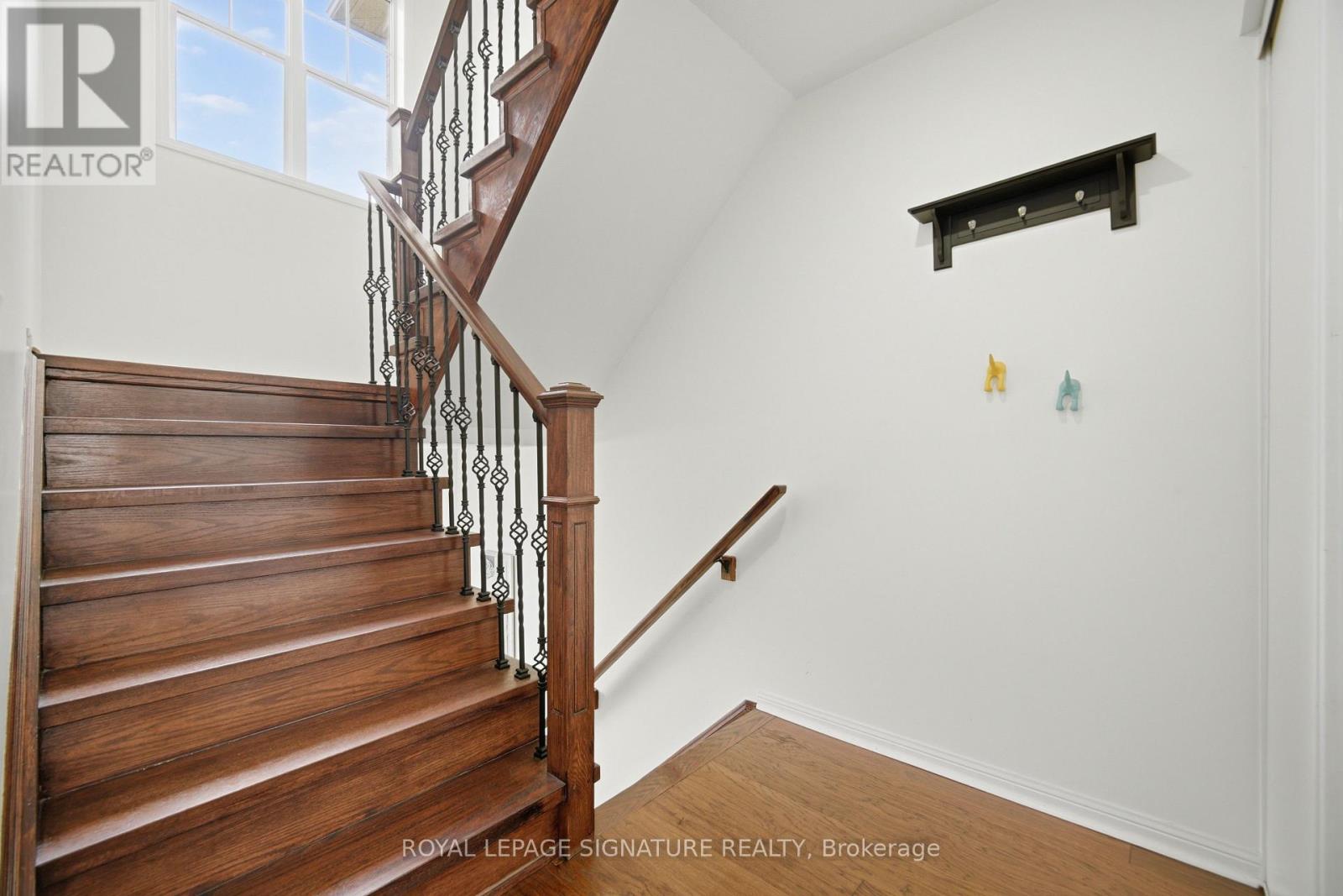 2909 Garnethill Way, Oakville, Ontario  L6M 5E9 - Photo 4 - W13106822