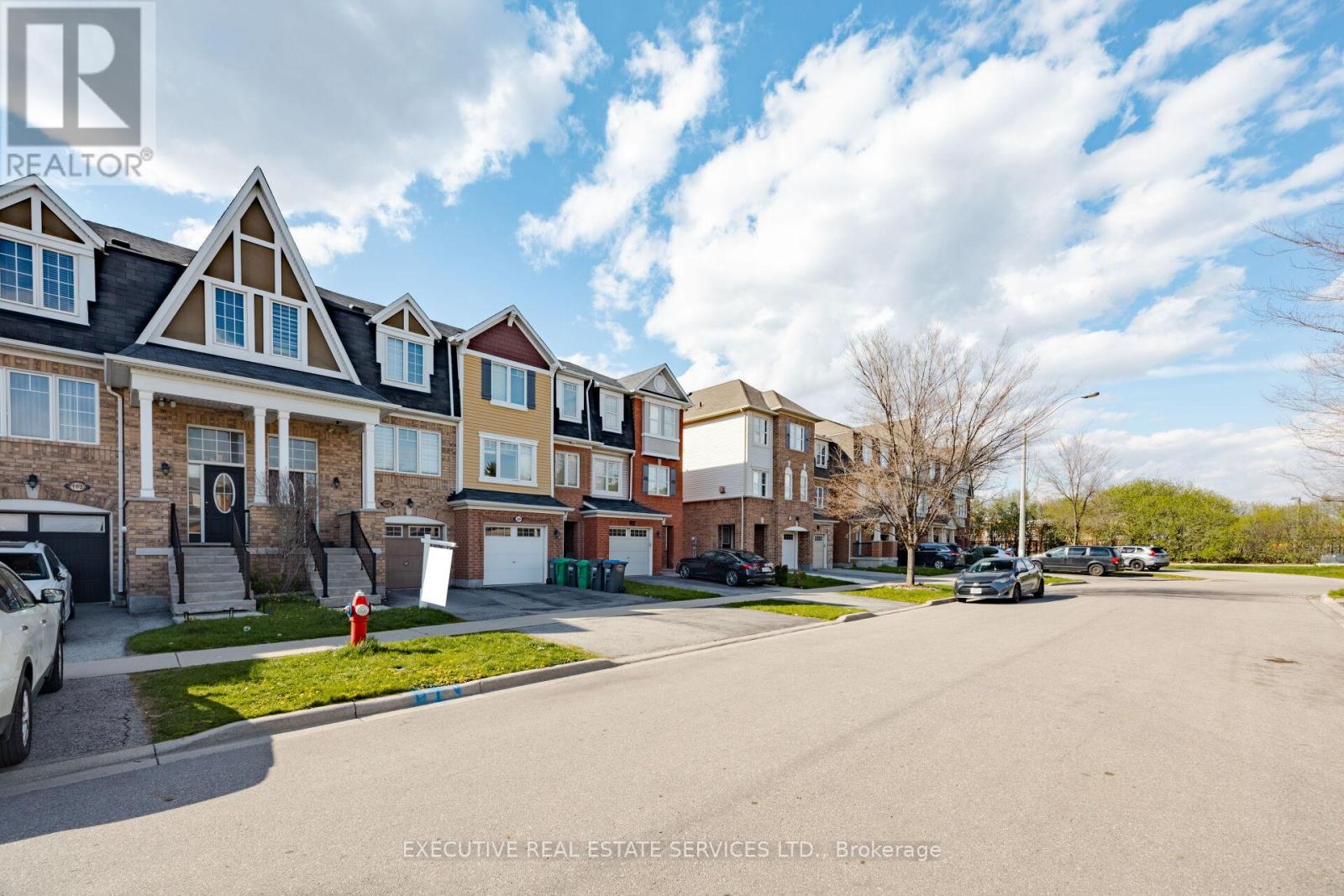 101 Mccleave Crescent, Brampton, Ontario  L6Y 4Y9 - Photo 4 - W13106854