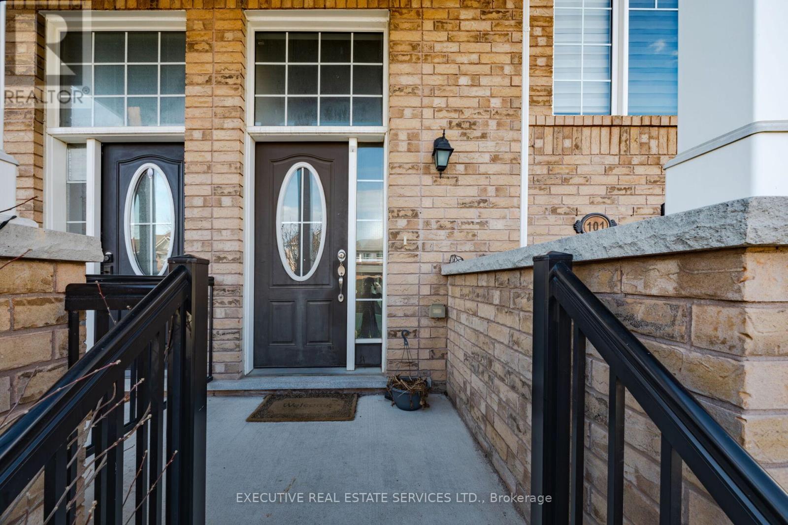 101 Mccleave Crescent, Brampton, Ontario  L6Y 4Y9 - Photo 6 - W13106854
