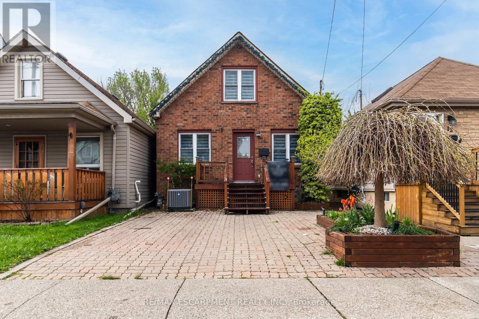 14 Cambridge Avenue, Hamilton, Ontario  L8H 1T5 - Photo 1 - X13106758