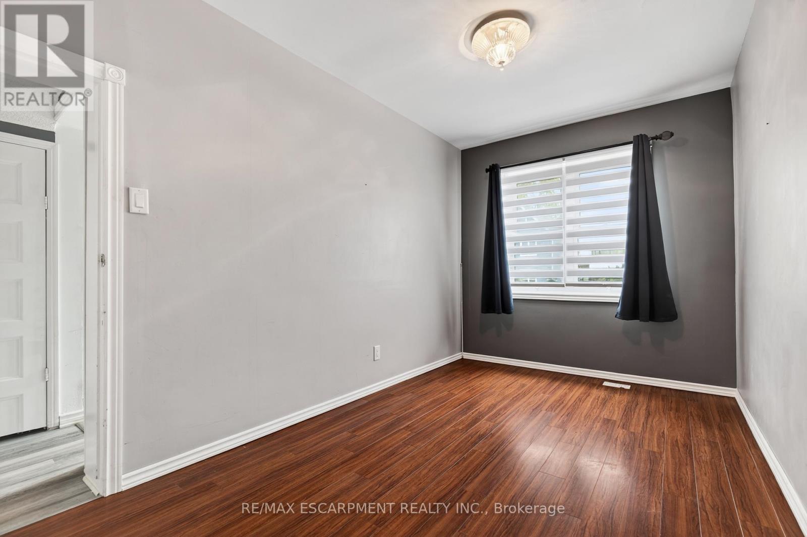 14 Cambridge Avenue, Hamilton, Ontario  L8H 1T5 - Photo 8 - X13106758