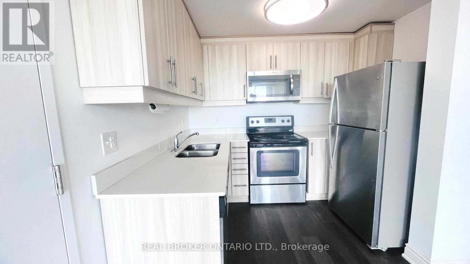 2204 - 158 King Street N, Waterloo, Ontario  N2J 0E5 - Photo 10 - X13106838