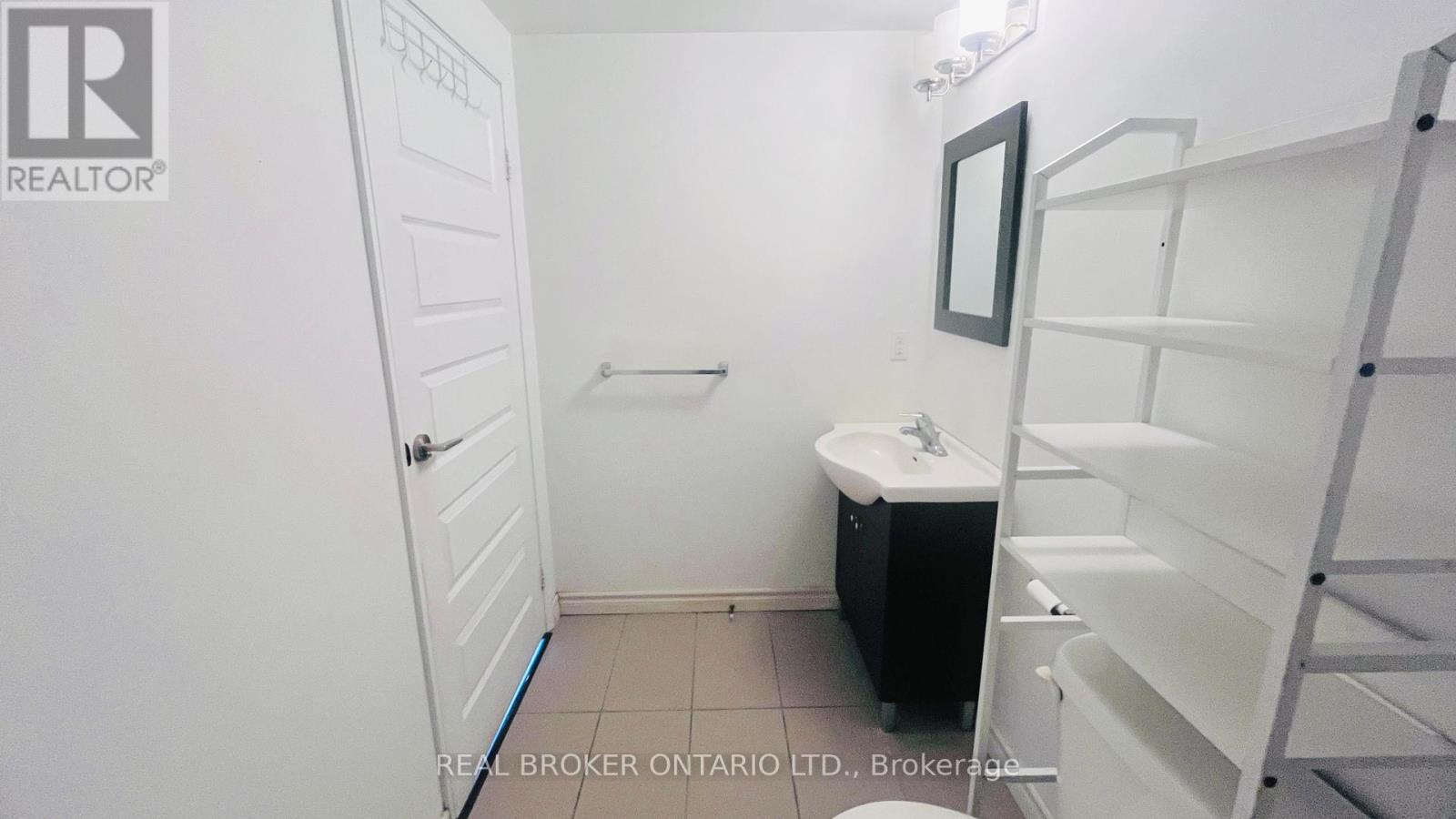 2204 - 158 King Street N, Waterloo, Ontario  N2J 0E5 - Photo 21 - X13106838