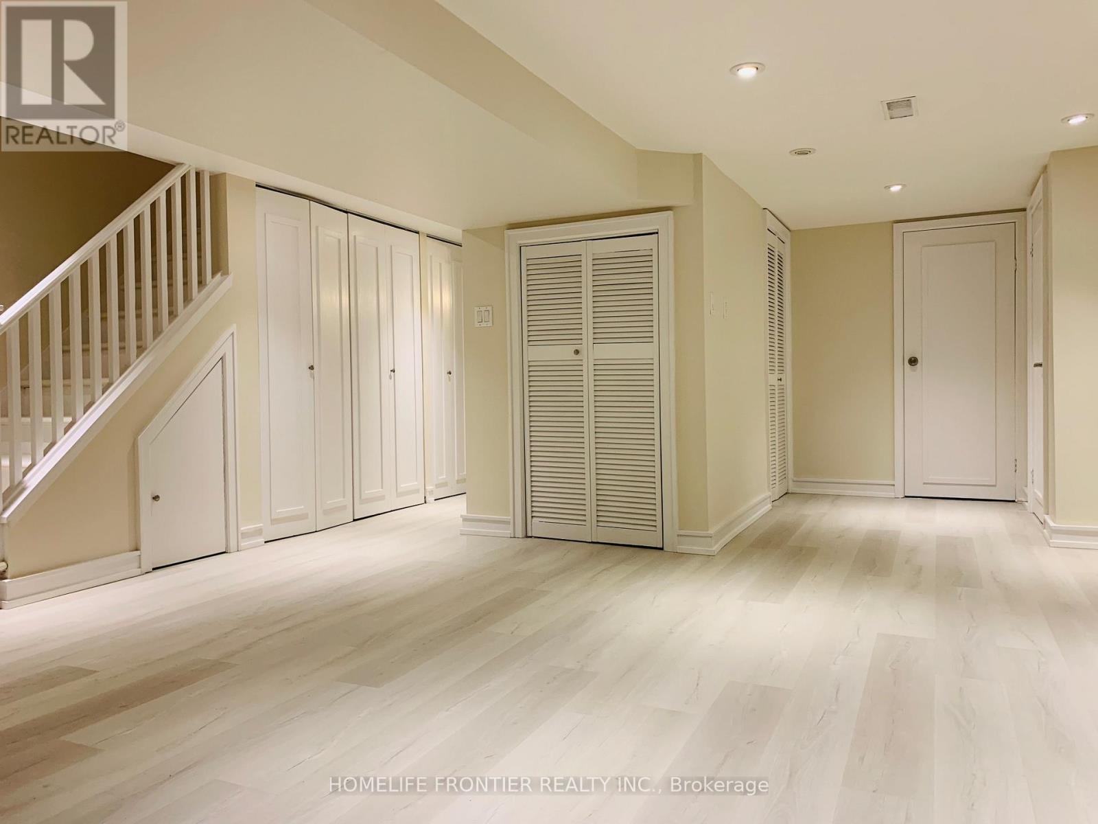 Lower - 38 Henderson Avenue, Toronto, Ontario  M6J 2B8 - Photo 6 - C12749924