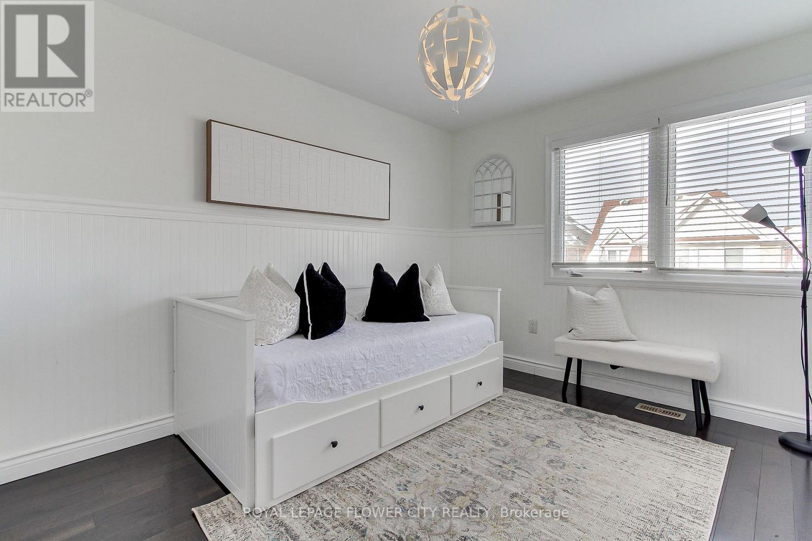 917 Mctrach Crescent, Milton, Ontario  L9T 1M5 - Photo 32 - W12784796