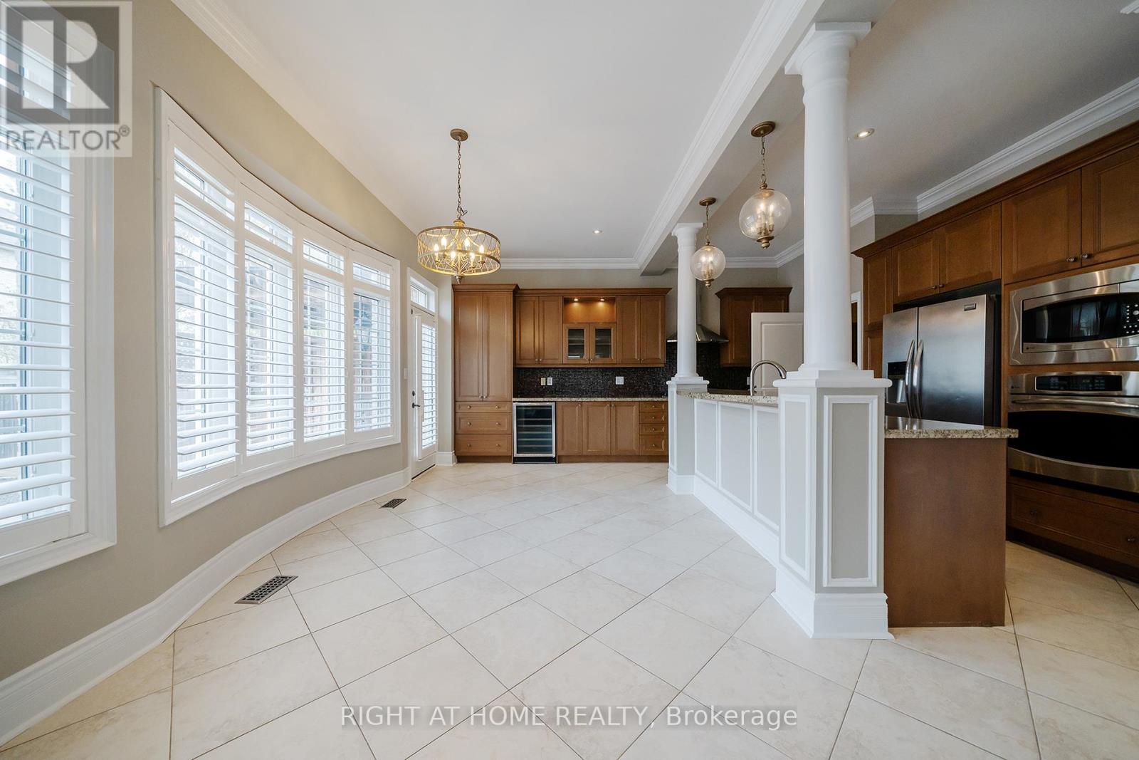 3353 Skipton Lane, Oakville, Ontario  L6M 0K3 - Photo 15 - W13100444