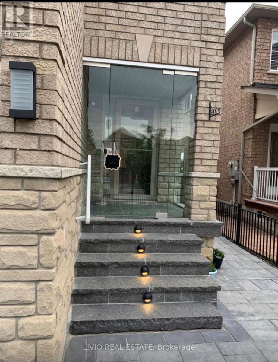 3209 Cactus Gate, Mississauga, Ontario  L5N 8M7 - Photo 2 - W13102590