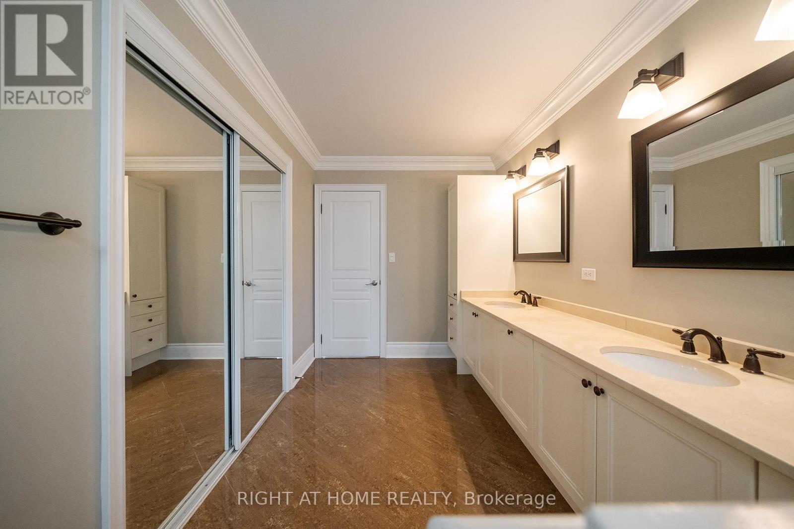 3353 Skipton Lane, Oakville, Ontario  L6M 0K3 - Photo 27 - W13100444