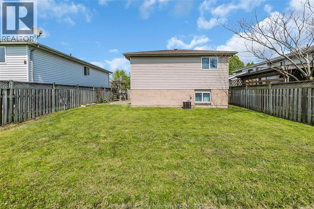 3453 Caribou Crescent, Windsor, Ontario  N8W 5V4 - Photo 30 - 26010549